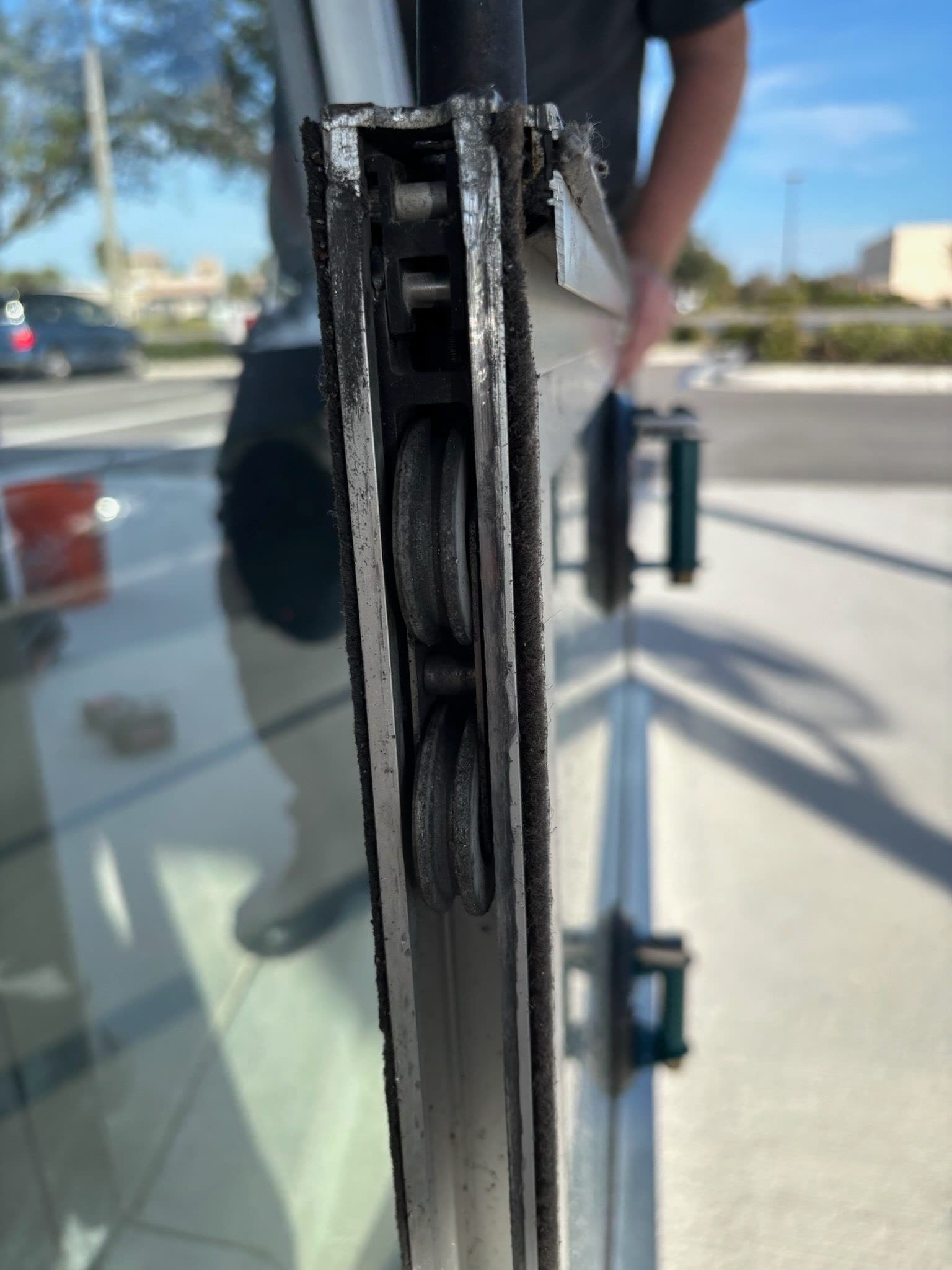 How to Find Reliable Sliding Glass Door Repair in Ocala, FL